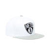 Mitchell & Ness White/Grey NBA Brooklyn Nets Core Basic Snapback - OSFA