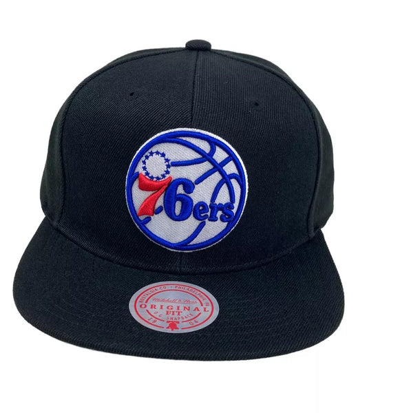 Mitchell & Ness Black NBA Philadelphia 76ers Core Basic Snapback - OSFA