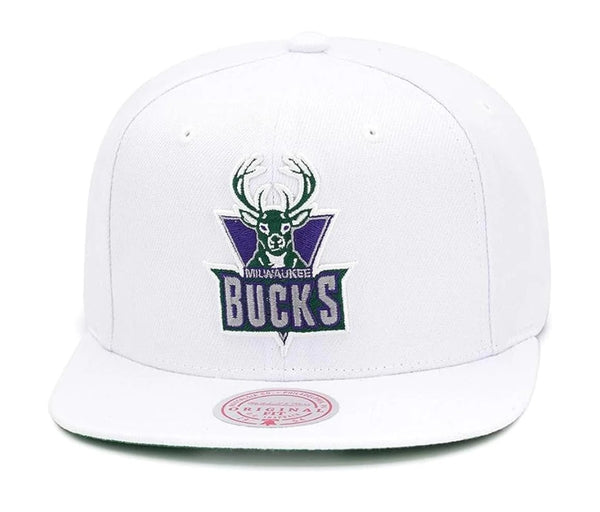 Mitchell & Ness White NBA Milwaukee Bucks HWC Core Basic Snapback - OSFA