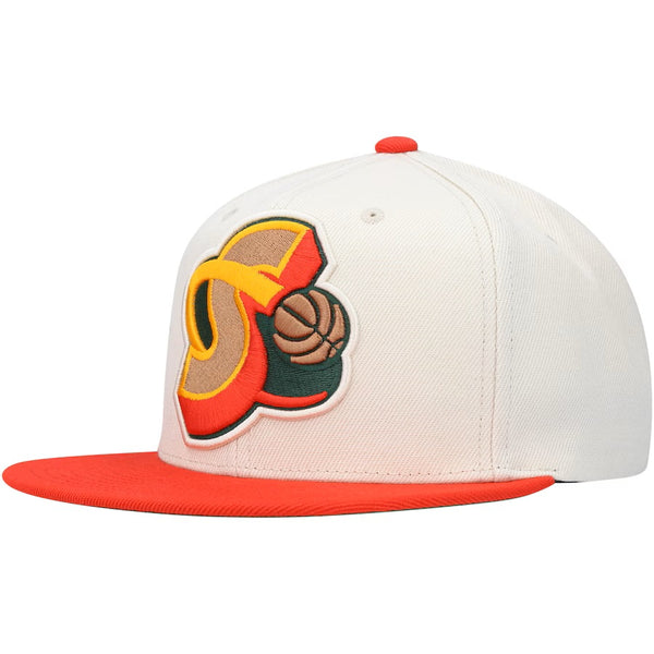 Mitchell & Ness Off Wht/Red NBA Seattle Supersonics Ntrl XL HWC Snapback - OSFA