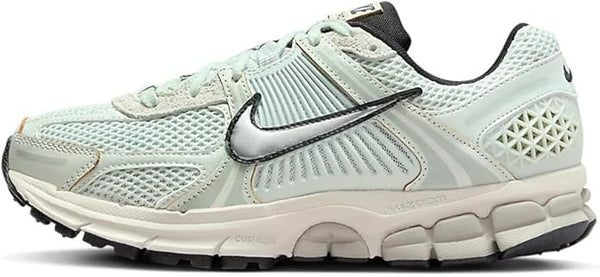 Women's Nike Zoom Vomero 5 Light Silver/Chrome-Light Bone (FN6742 001)