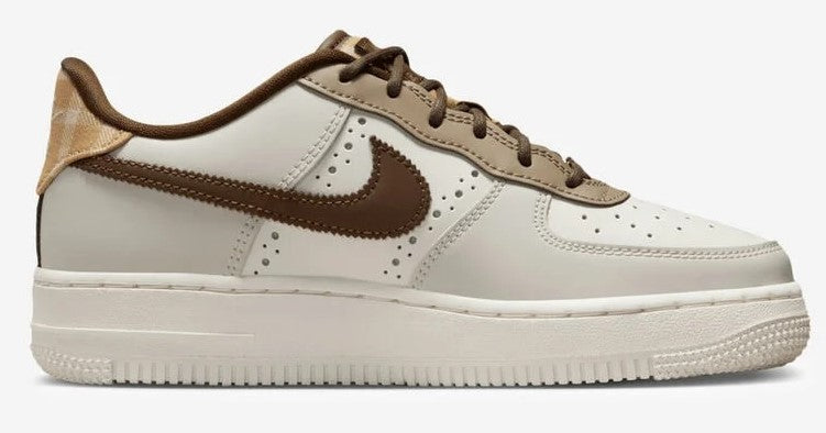 Big Kid's Nike Air Force 1 LV8 Sail/Cacao Wow-Sail-Khaki (FV3702 121)