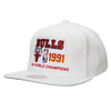 Mitchell & Ness White Chicago Bulls NBA 1991 World Champs HWC Snapback - OSFA