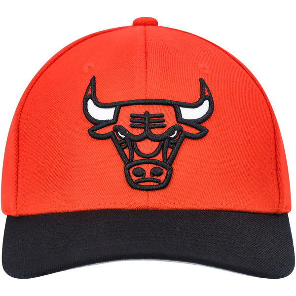 Mitchell & Ness Red/Black NBA Chicago Bulls Core Basic Snapback - OSFA