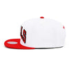 Mitchell & Ness White/Red NBA Chicago Bulls Core Basic Snapback - OSFA