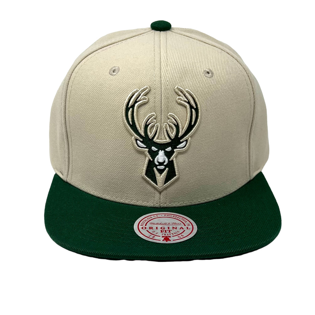 Mitchell & Ness Cream/Hunter Green NBA Milwaukee Bucks Core Basic Snapback - OSFA