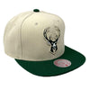 Mitchell & Ness Cream/Hunter Green NBA Milwaukee Bucks Core Basic Snapback - OSFA