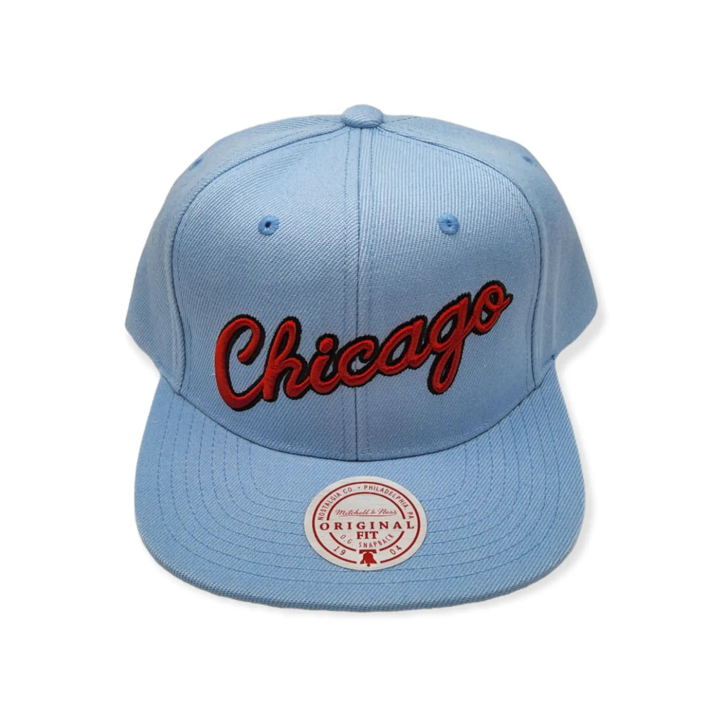 Mitchell & Ness Light Blue NBA Chicago Bulls Core Basic HWC Snapback - OSFA