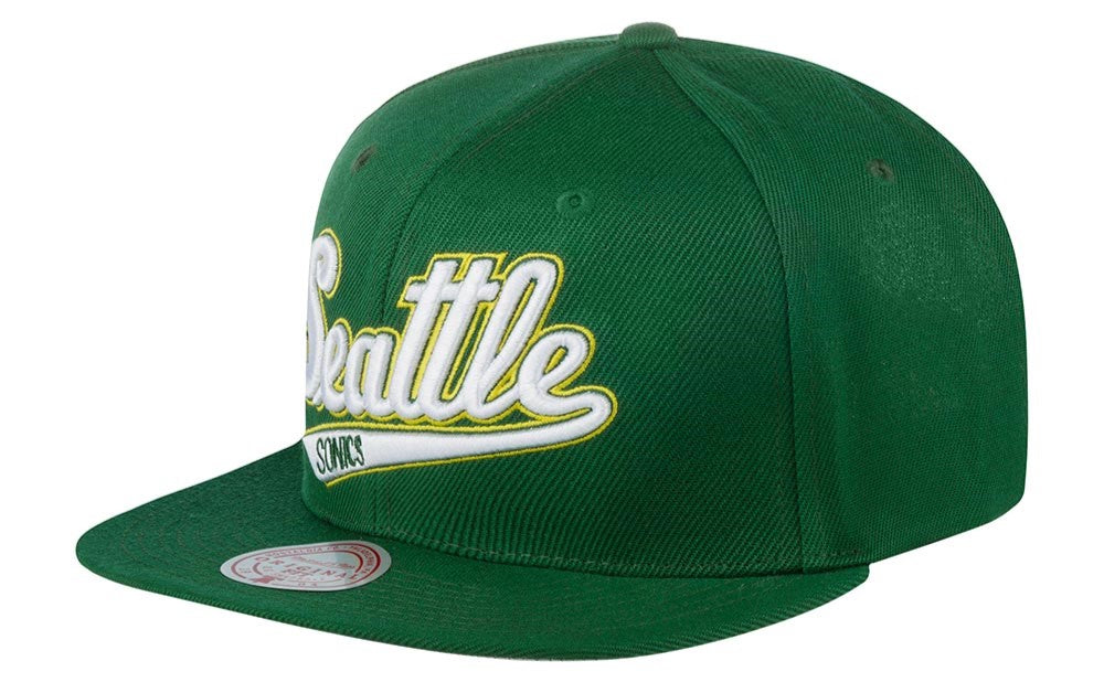 Mitchell & Ness Green/White NBA Seattle Supersonics Core Basic HWC Snapback - OSFA