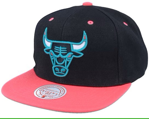 Mitchell & Ness Black/Pink NBA Chicago Bulls Santa Ana 2-Tone Snapback - OSFA