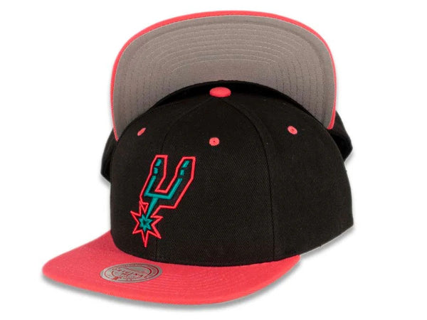 Mitchell & Ness Black/Pink NBA San Antonio Spurs Santa Ana 2-Tone Snapback - OSFA