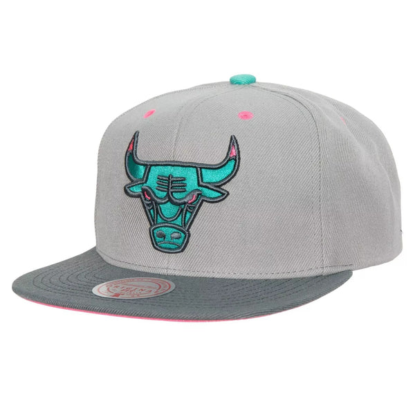 Mitchell & Ness Light Grey NBA Snapback Bulls Grey Wolf Mags Snapback - OSFA