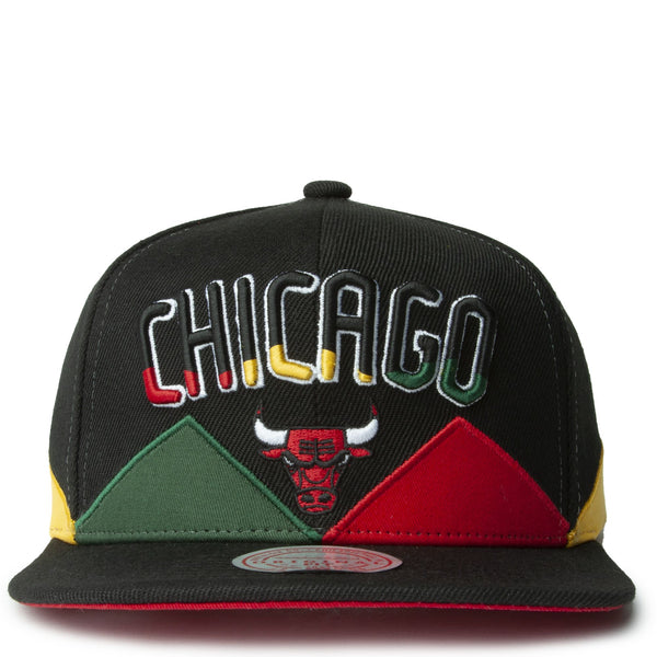 Mitchell & Ness Black NBA Chicago Bulls BHM Crown Snapback - OSFA