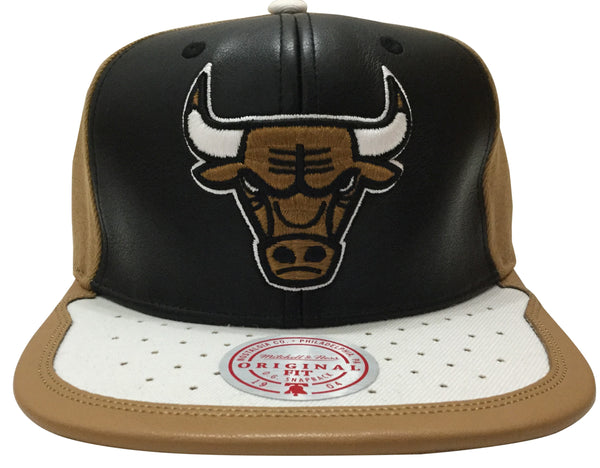 Mitchell & Ness Black/Sand NBA Chicago Bulls Day One Snapback - OSFA