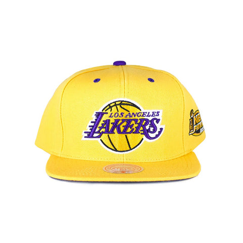 Mitchell & Ness Yellow NBA Los Angeles Lakers 2001 The Champs Snapback - OSFA