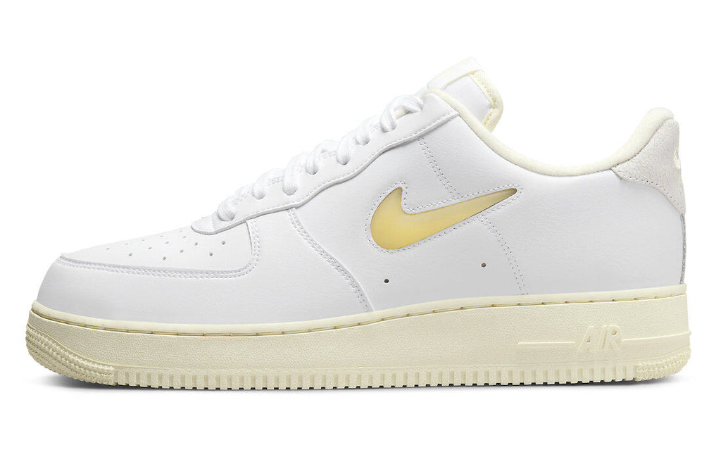 Men's Nike Air Force 1 '07 LX White/Pale Vanilla (DC8894 100)