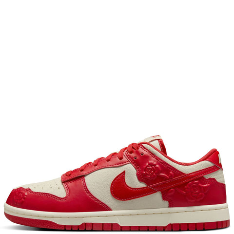 Women's Nike Dunk Low 