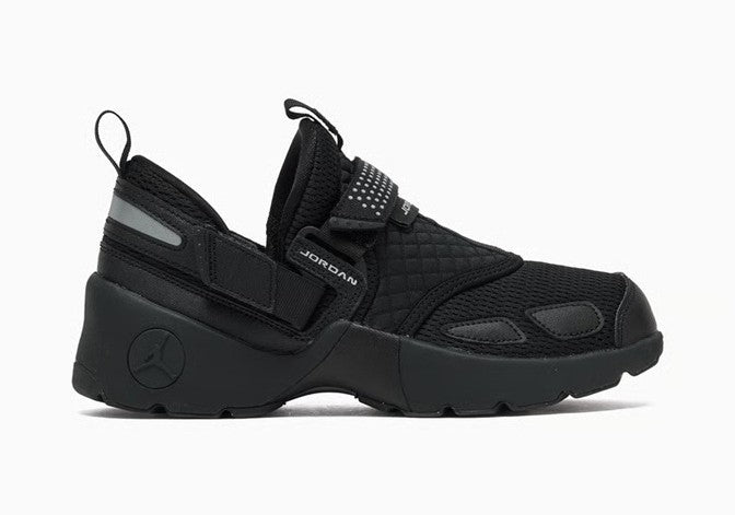 Women's Jordan Trunner LX Black/Black-Black (HQ2164 001)
