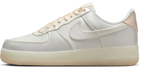 Women's Nike Air Force 1 '07 LV8 Sail/Sail-Barely Orange (HQ3762 133)