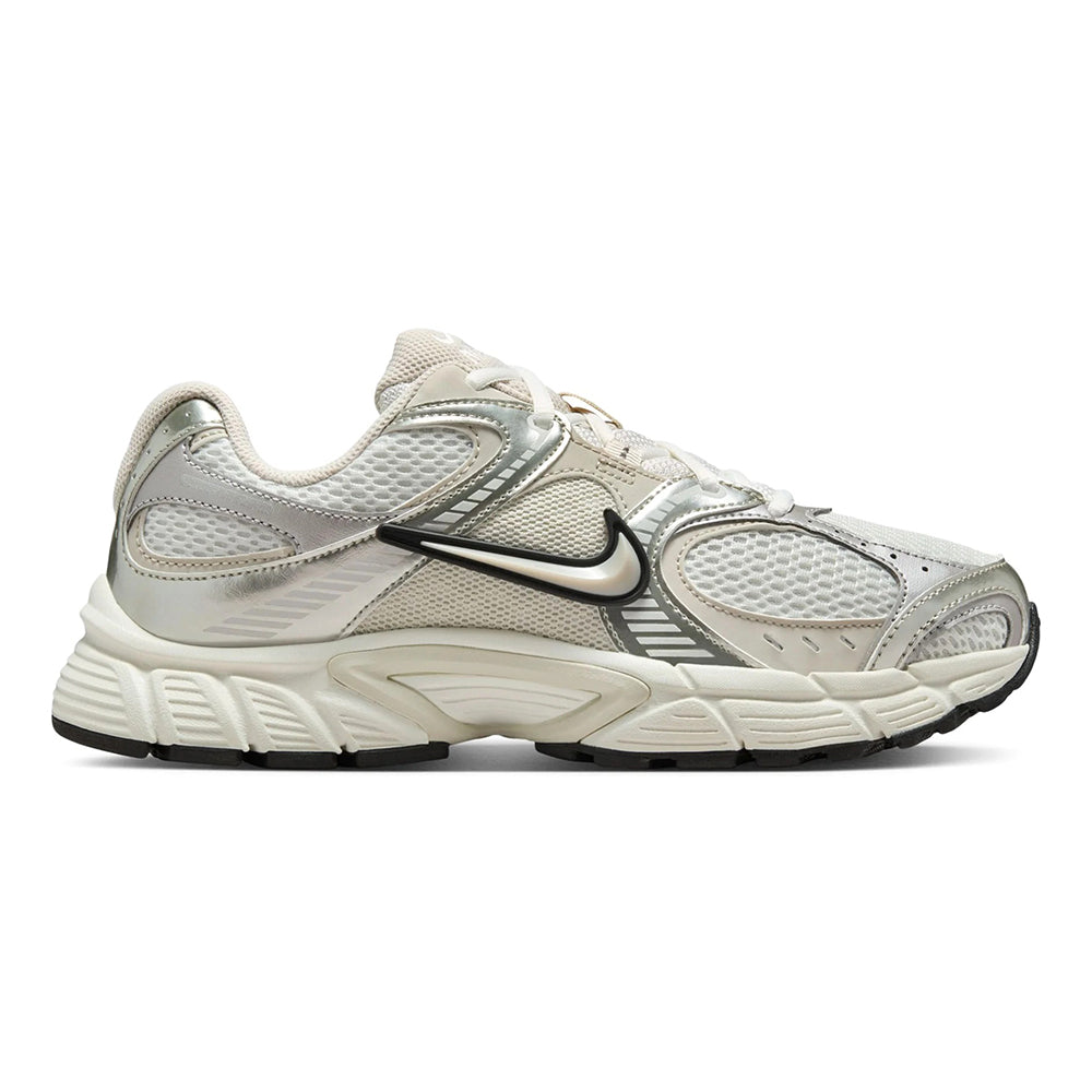 Women's Nike V5 RNR Summit White/LT Orewood BRN (HQ7901 104)