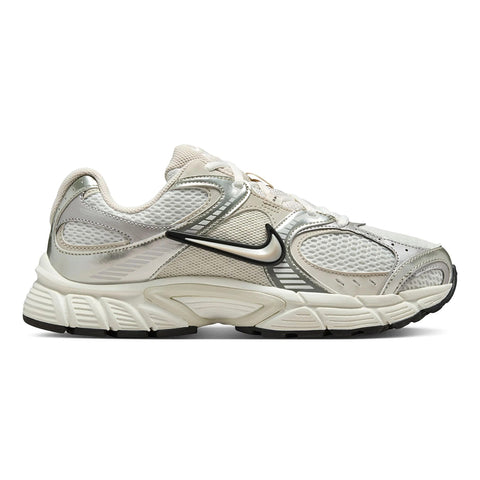 Women's Nike V5 RNR Summit White/LT Orewood BRN (HQ7901 104)