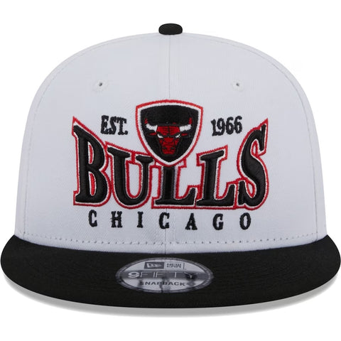 Men's New Era 9Fifty NBA Chicago Bulls White/Black Crest Snapback (60310259) - OSFM