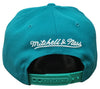 Mens Mitchell & Ness Teal NBA Vancouver Grizzlies Team Ground HWC Snapback Hat - OSFA