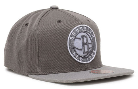 Mitchell & Ness Grey NBA Brooklyn Nets Cool Grey Hook Snapback - OSFA